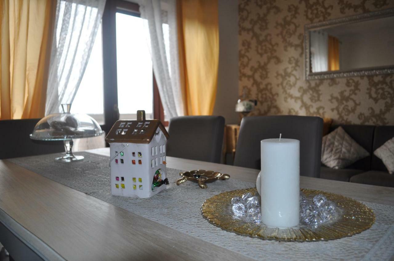 Giramondo Gold Airport Фиумичино Екстериор снимка